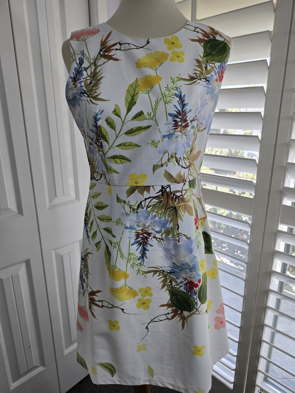 FOND White Floral Botanical Sleeveless A-Line Dress